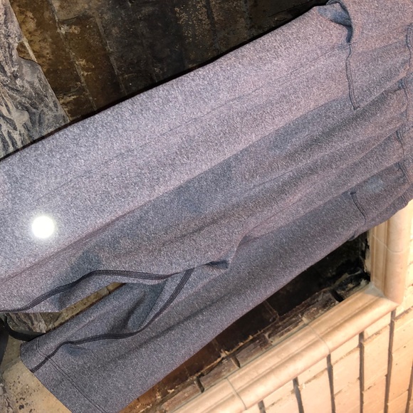 🤑PRICE DROP🤑 Men’s Lululemon Shorts - Size - S - Picture 7 of 13